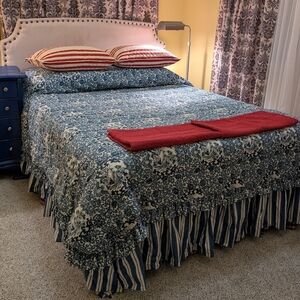 Ralph Lauren Tamarind Bird Porcelain Blue White Ruffle King Comforter